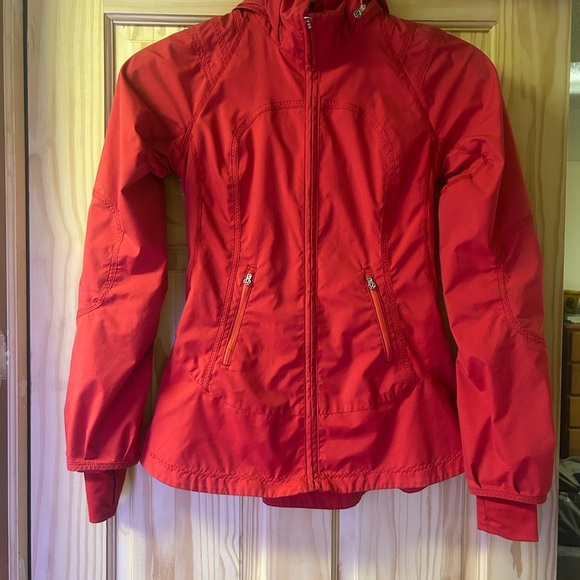 Women's Lululemon Run Make A Break Jacket - Picture 8 of 10
